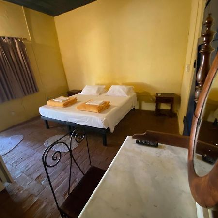 Sitio Roda D'Agua 布罗塔斯 外观 照片